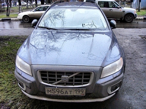 Volvo XC70   