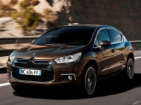  DS4