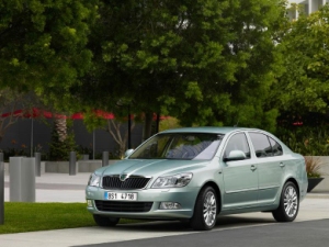 Skoda        2011 