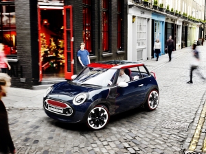 Новый MINI Rocketman Concept встречает Олимпиаду-2012 Новый MINI Rocketman Concept встречает Олимпиаду-2012