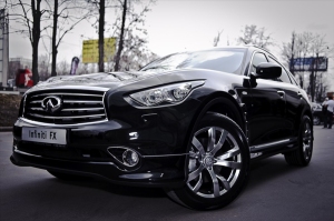 Новый облик Infiniti FX за 80 000 рублей Новый облик Infiniti FX за 80 000 рублей