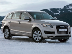    Audi Q3  Audi Q7