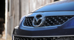 Mazda планирует выпустить небольшой кроссовер CX-3 Mazda планирует выпустить небольшой кроссовер CX-3