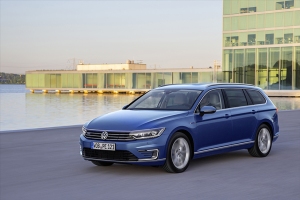  Volkswagen Passat GTE       