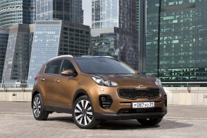 Одно поле на двоих: первый тест Kia Sportage и Optima Одно поле на двоих: первый тест Kia Sportage и Optima