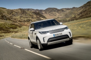  Land Rover Discovery      2017   Auto Express