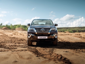 ����� ������ ����������� Toyota Fortuner �������� � ������ � �������