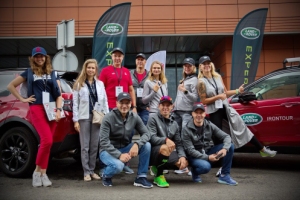 Land Rover Irontour стартует в Казань на соревнования IRONSTAR 113 KAZAN 2017 Land Rover Irontour стартует в Казань на соревнования IRONSTAR 113 KAZAN 2017