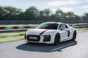  :  Audi R8 V10 RWS