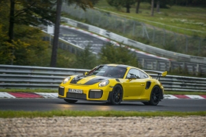   Porsche 911 GT2 RS      Michelin Pilot Sport Cup 2