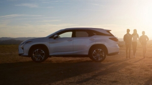 Lexus начинает прием заказов в России на новый премиальный кроссовер RX 350L Lexus начинает прием заказов в России на новый премиальный кроссовер RX 350L