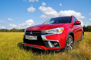  . - Mitsubishi ASX