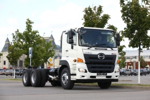 Hino представит новый 26-тонный самосвал и кабину нового поколения на выставке Comtrans 2019 Hino представит новый 26-тонный самосвал и кабину нового поколения на выставке Comtrans 2019