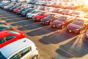 Дефицит авто приведет к сокращению продаж по итогам года