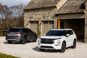 Новый Mitsubishi Outlander получил высшую оценку в рейтинге безопасности американского IIHS Новый Mitsubishi Outlander получил высшую оценку в рейтинге безопасности американского IIHS