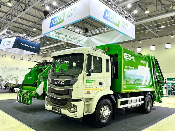 Смоленский завод КДМ привез на выставку Wasma 2024 свои самые востребованные мусоровозы
